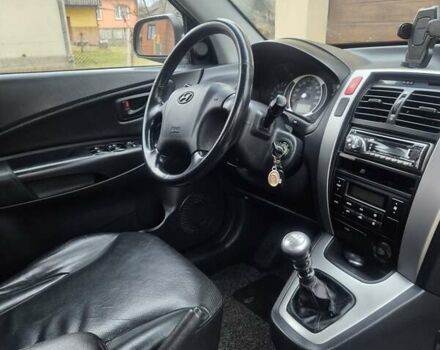 Чорний Хендай Туксон, об'ємом двигуна 1.99 л та пробігом 181 тис. км за 8150 $, фото 16 на Automoto.ua