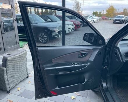 Чорний Хендай Туксон, об'ємом двигуна 2 л та пробігом 110 тис. км за 8750 $, фото 11 на Automoto.ua