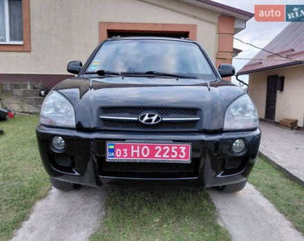 Чорний Хендай Туксон, об'ємом двигуна 0 л та пробігом 165 тис. км за 7600 $, фото 1 на Automoto.ua