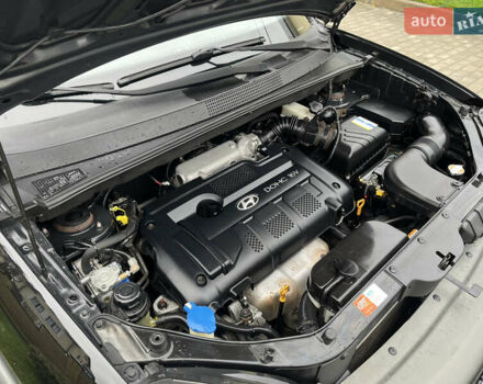 Черный Хендай Туксон, объемом двигателя 2 л и пробегом 107 тыс. км за 8900 $, фото 17 на Automoto.ua