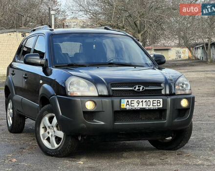 Чорний Хендай Туксон, об'ємом двигуна 2 л та пробігом 240 тис. км за 8500 $, фото 1 на Automoto.ua