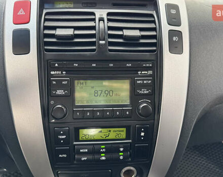 Черный Хендай Туксон, объемом двигателя 2 л и пробегом 67 тыс. км за 9999 $, фото 43 на Automoto.ua