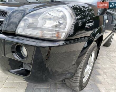 Черный Хендай Туксон, объемом двигателя 2 л и пробегом 137 тыс. км за 8400 $, фото 15 на Automoto.ua