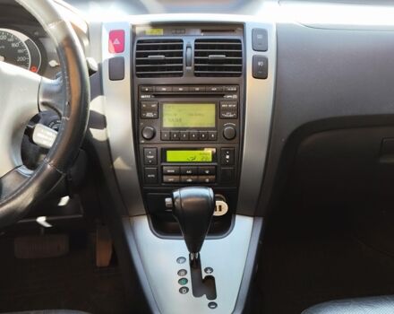 Черный Хендай Туксон, объемом двигателя 2 л и пробегом 82 тыс. км за 7490 $, фото 28 на Automoto.ua