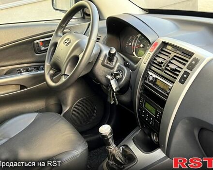 Хендай Туксон 2008 в Новой Водолаге на Automoto.ua Черный Хендай Туксон, объемом двигателя 2 л и пробегом 170 тыс. км за 8700 $, фото 6 на Automoto.ua