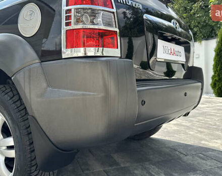 Черный Хендай Туксон, объемом двигателя 2 л и пробегом 67 тыс. км за 9999 $, фото 18 на Automoto.ua