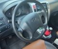 Черный Хендай Туксон, объемом двигателя 2 л и пробегом 214 тыс. км за 8350 $, фото 2 на Automoto.ua