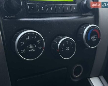 Хендай Туксон 2008 у Києві на Automoto.ua Чорний Хендай Туксон, об'ємом двигуна 2 л та пробігом 110 тис. км за 8750 $, фото 23 на Automoto.ua