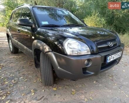 Хендай Туксон 2008 в Вознесенске на Automoto.ua Черный Хендай Туксон, объемом двигателя 1.98 л и пробегом 250 тыс. км за 8000 $, фото 4 на Automoto.ua