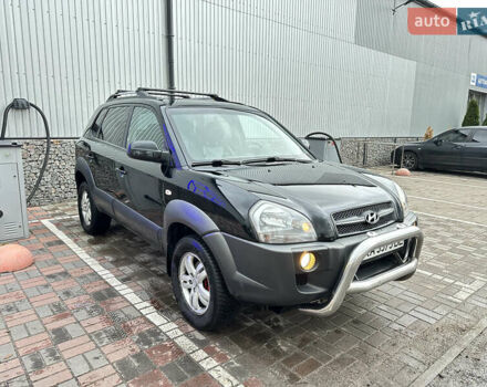 Чорний Хендай Туксон, об'ємом двигуна 2.66 л та пробігом 395 тис. км за 9950 $, фото 2 на Automoto.ua