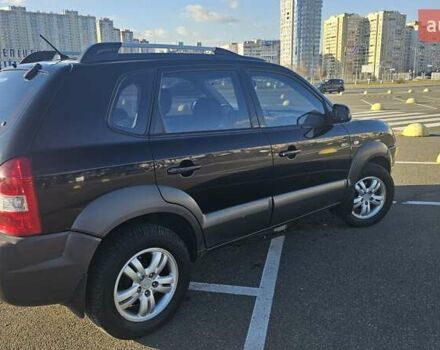 Чорний Хендай Туксон, об'ємом двигуна 1.98 л та пробігом 212 тис. км за 7766 $, фото 5 на Automoto.ua