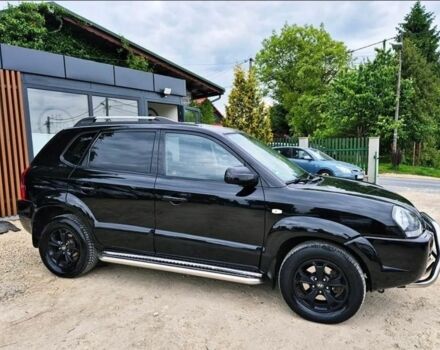 Черный Хендай Туксон, объемом двигателя 0 л и пробегом 240 тыс. км за 2700 $, фото 4 на Automoto.ua