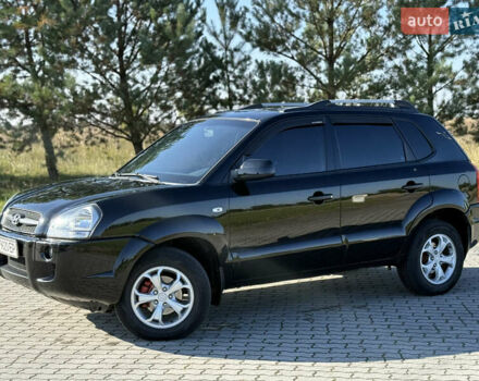 Хендай Туксон 2008 в Радехове на Automoto.ua Черный Хендай Туксон, объемом двигателя 1.98 л и пробегом 370 тыс. км за 7350 $, фото 7 на Automoto.ua