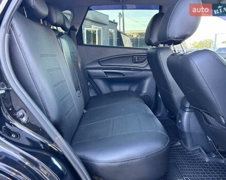 Черный Хендай Туксон, объемом двигателя 2 л и пробегом 230 тыс. км за 7500 $, фото 28 на Automoto.ua