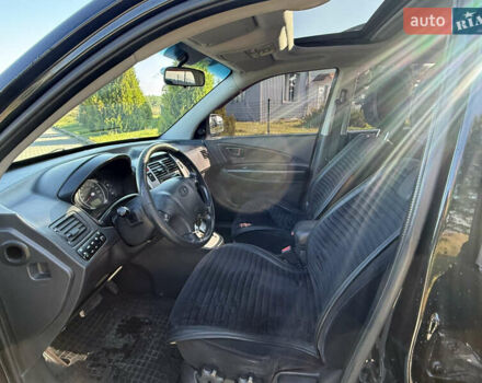 Хендай Туксон 2008 в Радехове на Automoto.ua Черный Хендай Туксон, объемом двигателя 1.98 л и пробегом 370 тыс. км за 7350 $, фото 60 на Automoto.ua