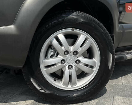 Черный Хендай Туксон, объемом двигателя 2 л и пробегом 67 тыс. км за 9999 $, фото 15 на Automoto.ua