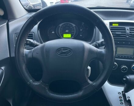 Чорний Хендай Туксон, об'ємом двигуна 2 л та пробігом 110 тис. км за 8750 $, фото 16 на Automoto.ua