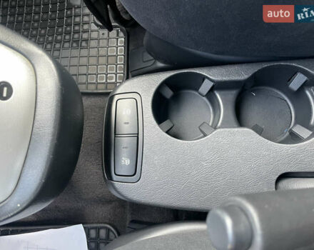 Черный Хендай Туксон, объемом двигателя 1.98 л и пробегом 177 тыс. км за 7600 $, фото 21 на Automoto.ua