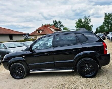 Черный Хендай Туксон, объемом двигателя 0 л и пробегом 240 тыс. км за 2700 $, фото 2 на Automoto.ua