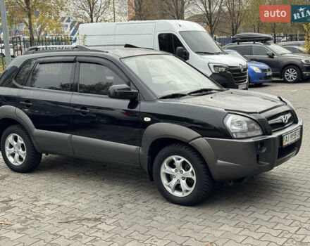 Черный Хендай Туксон, объемом двигателя 2 л и пробегом 157 тыс. км за 8900 $, фото 17 на Automoto.ua