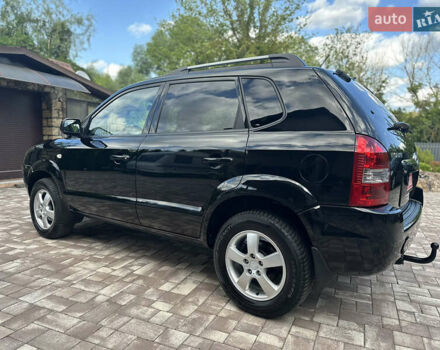 Черный Хендай Туксон, объемом двигателя 2 л и пробегом 218 тыс. км за 8700 $, фото 20 на Automoto.ua