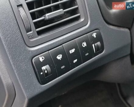 Черный Хендай Туксон, объемом двигателя 2 л и пробегом 192 тыс. км за 7990 $, фото 21 на Automoto.ua