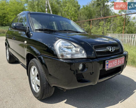 Чорний Хендай Туксон, об'ємом двигуна 2 л та пробігом 145 тис. км за 8999 $, фото 5 на Automoto.ua