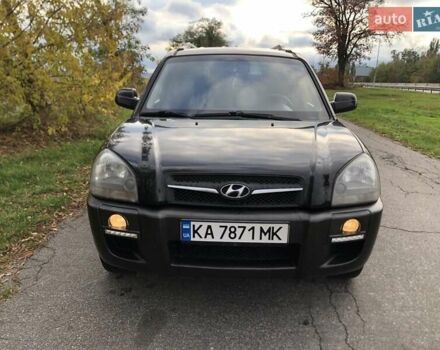 Чорний Хендай Туксон, об'ємом двигуна 1.98 л та пробігом 220 тис. км за 8000 $, фото 1 на Automoto.ua