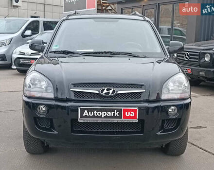 Черный Хендай Туксон, объемом двигателя 2 л и пробегом 192 тыс. км за 7990 $, фото 1 на Automoto.ua