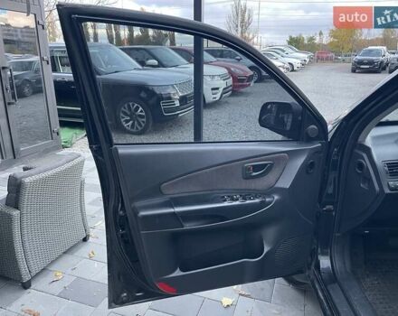 Хендай Туксон 2008 у Києві на Automoto.ua Чорний Хендай Туксон, об'ємом двигуна 2 л та пробігом 110 тис. км за 8750 $, фото 11 на Automoto.ua