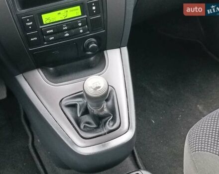 Черный Хендай Туксон, объемом двигателя 2 л и пробегом 192 тыс. км за 7990 $, фото 16 на Automoto.ua