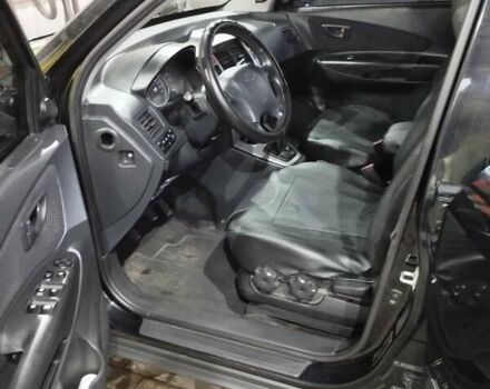 Хендай Туксон 2008 в Александрие на Automoto.ua Черный Хендай Туксон, объемом двигателя 1.98 л и пробегом 234 тыс. км за 8150 $, фото 5 на Automoto.ua