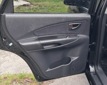 Черный Хендай Туксон, объемом двигателя 2 л и пробегом 270 тыс. км за 8300 $, фото 10 на Automoto.ua