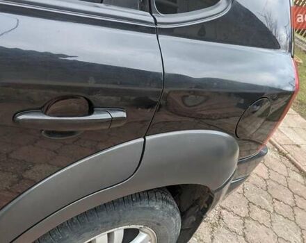 Черный Хендай Туксон, объемом двигателя 2 л и пробегом 163 тыс. км за 8100 $, фото 33 на Automoto.ua