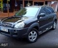 Чорний Хендай Туксон, об'ємом двигуна 2 л та пробігом 188 тис. км за 8800 $, фото 1 на Automoto.ua