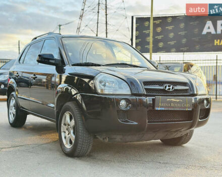 Чорний Хендай Туксон, об'ємом двигуна 2 л та пробігом 186 тис. км за 8300 $, фото 8 на Automoto.ua