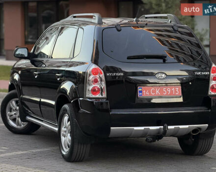 Чорний Хендай Туксон, об'ємом двигуна 2 л та пробігом 156 тис. км за 7850 $, фото 18 на Automoto.ua