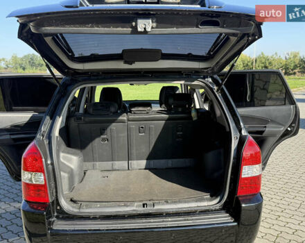 Хендай Туксон 2008 в Радехове на Automoto.ua Черный Хендай Туксон, объемом двигателя 1.98 л и пробегом 370 тыс. км за 7350 $, фото 91 на Automoto.ua