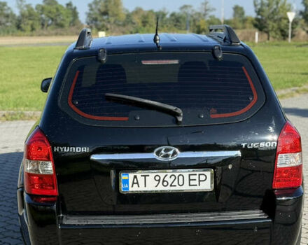 Хендай Туксон 2008 в Радехове на Automoto.ua Черный Хендай Туксон, объемом двигателя 1.98 л и пробегом 370 тыс. км за 7350 $, фото 23 на Automoto.ua