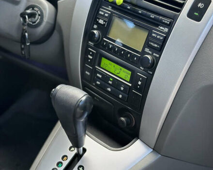 Черный Хендай Туксон, объемом двигателя 2 л и пробегом 300 тыс. км за 8300 $, фото 14 на Automoto.ua