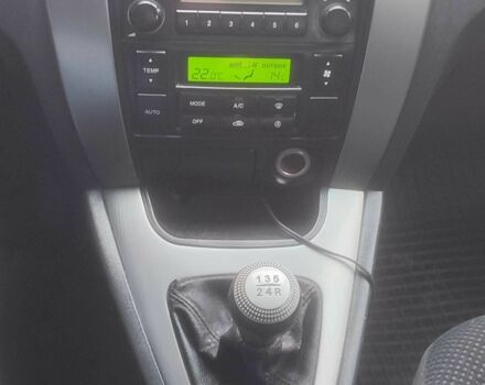 Чорний Хендай Туксон, об'ємом двигуна 2 л та пробігом 214 тис. км за 6000 $, фото 4 на Automoto.ua