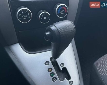 Хендай Туксон 2008 у Києві на Automoto.ua Чорний Хендай Туксон, об'ємом двигуна 2 л та пробігом 110 тис. км за 8750 $, фото 24 на Automoto.ua