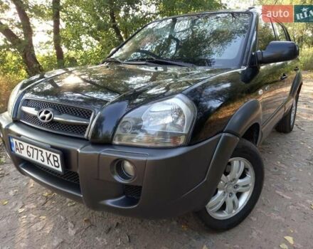 Хендай Туксон 2008 в Вознесенске на Automoto.ua Черный Хендай Туксон, объемом двигателя 1.98 л и пробегом 250 тыс. км за 8000 $, фото 8 на Automoto.ua