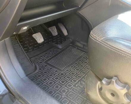 Чорний Хендай Туксон, об'ємом двигуна 1.99 л та пробігом 230 тис. км за 8000 $, фото 13 на Automoto.ua