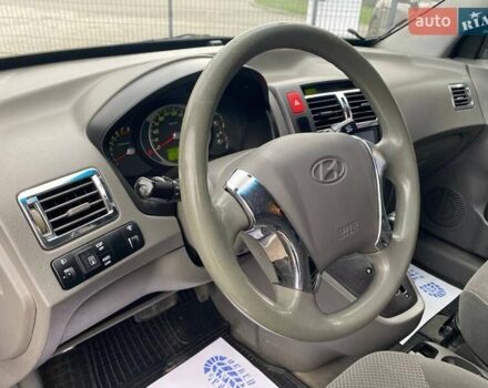 Чорний Хендай Туксон, об'ємом двигуна 1.98 л та пробігом 176 тис. км за 8500 $, фото 9 на Automoto.ua