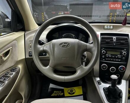 Чорний Хендай Туксон, об'ємом двигуна 1.98 л та пробігом 224 тис. км за 7800 $, фото 11 на Automoto.ua