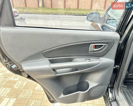 Чорний Хендай Туксон, об'ємом двигуна 2.66 л та пробігом 395 тис. км за 9950 $, фото 28 на Automoto.ua