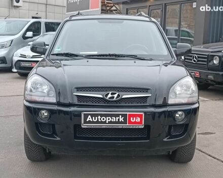 Чорний Хендай Туксон, об'ємом двигуна 2 л та пробігом 192 тис. км за 7990 $, фото 1 на Automoto.ua
