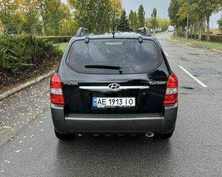 Чорний Хендай Туксон, об'ємом двигуна 2 л та пробігом 168 тис. км за 8200 $, фото 6 на Automoto.ua