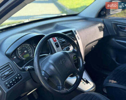 Хендай Туксон 2008 в Радехове на Automoto.ua Черный Хендай Туксон, объемом двигателя 1.98 л и пробегом 370 тыс. км за 7350 $, фото 51 на Automoto.ua